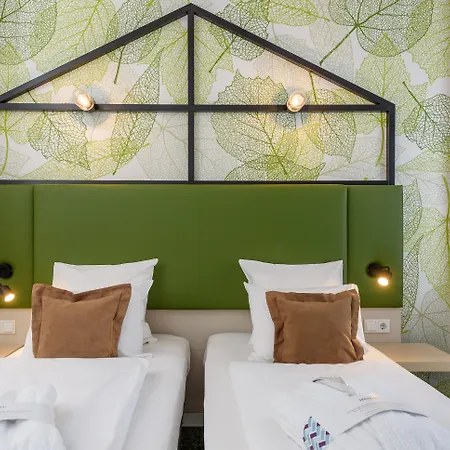 Mercure Mitte Hotell 4*