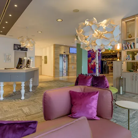 Mercure Mitte 4*