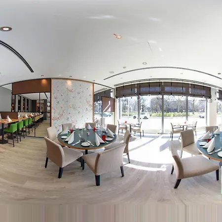 Mercure Mitte Hotell