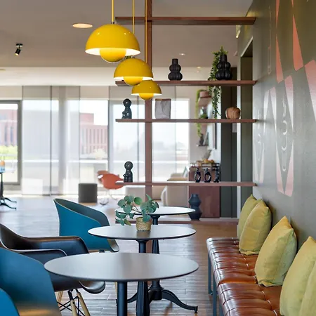 Mercure Mitte Готель 4*